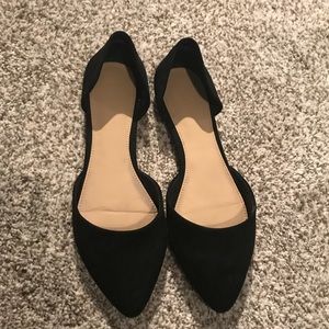 Black pointy toe flats